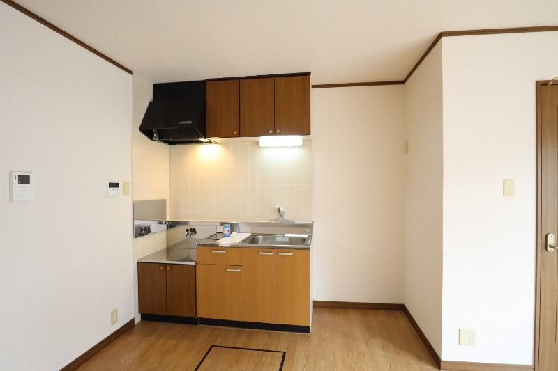 �y�L�b�`���z�@