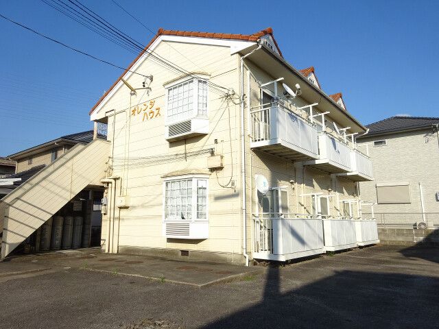 �I�����W�n�E�X�̌����O��