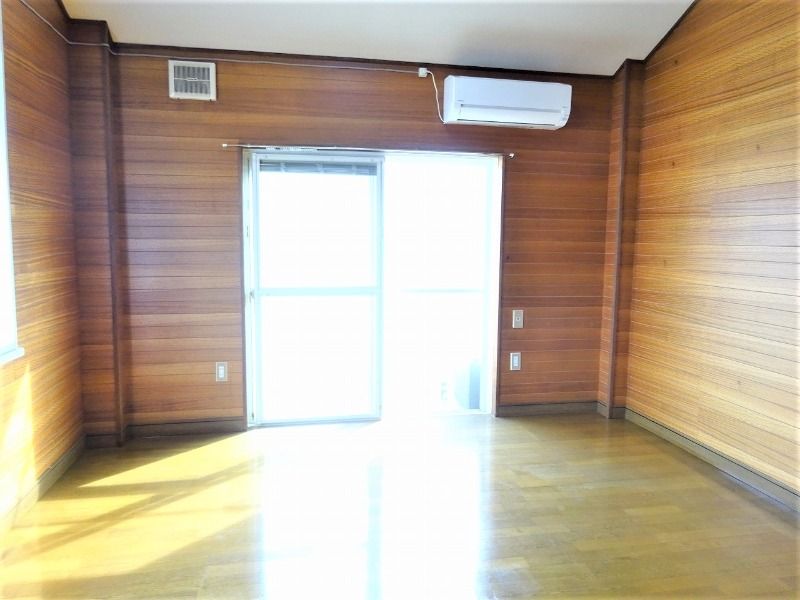 �y���ԁE���r���O�z�@���^�C�v