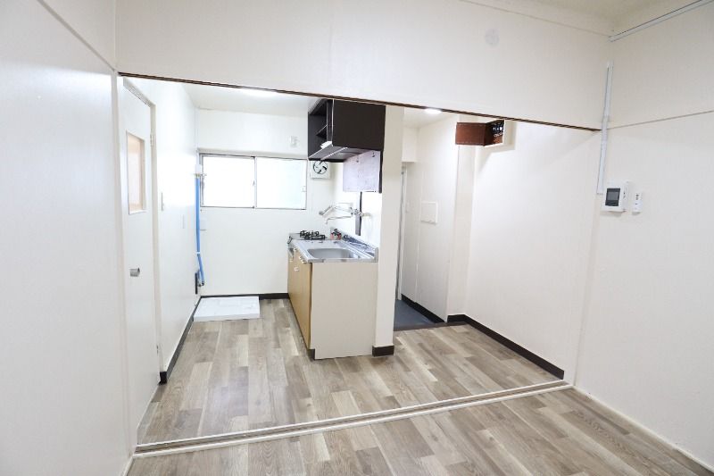 �y�L�b�`���z�@