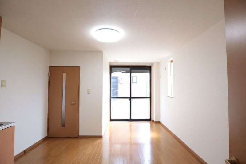 �y���ԁE���r���O�z�@���^�C�v