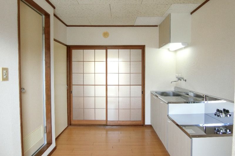 �y���̑������E�X�y�[�X�z�@