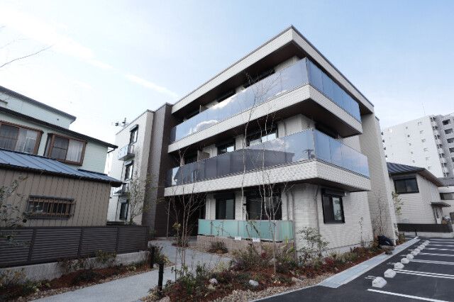 �A�l�b�N�X�_���̌����O��