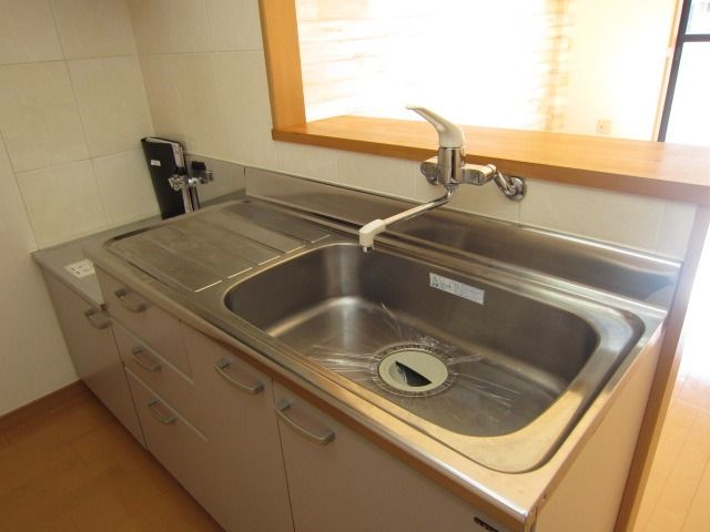 �y�L�b�`���z�@