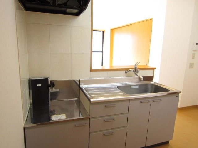 �y�L�b�`���z�@