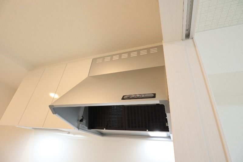 �y���̑��ݔ��z�@�L�b�`�����C��