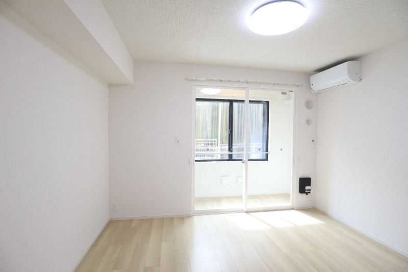 �y���ԁE���r���O�z�@