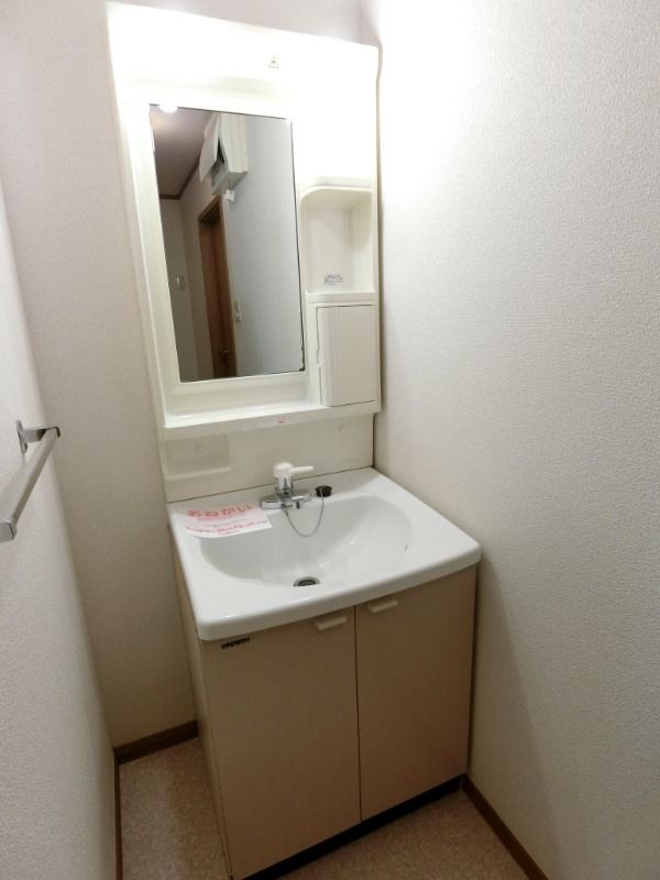 �y���ʏ��z�@