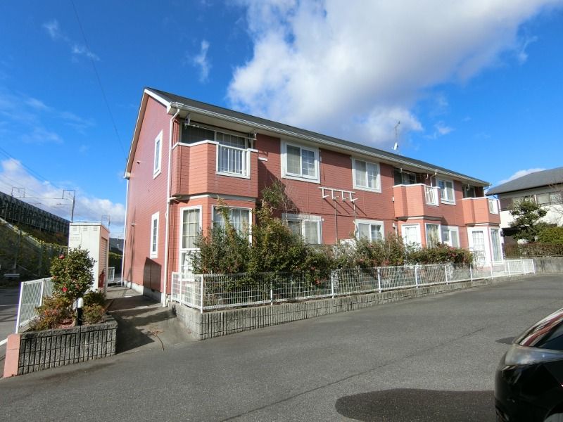 �N���X�g�[���E�}�T�̌����O��