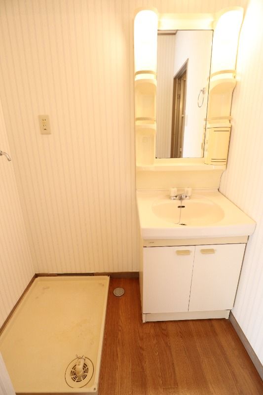 �y���ʏ��z�@