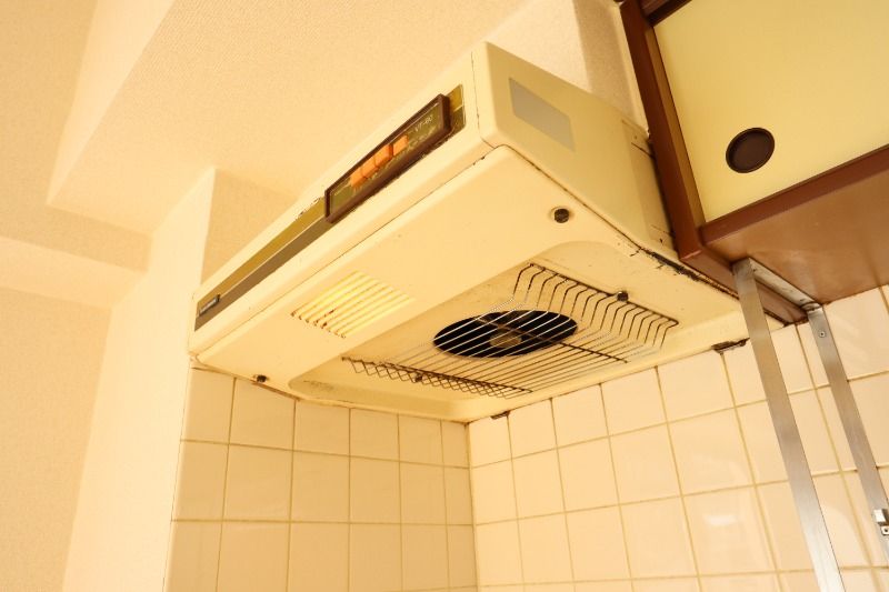 �y���̑��ݔ��z�@�L�b�`�����C��