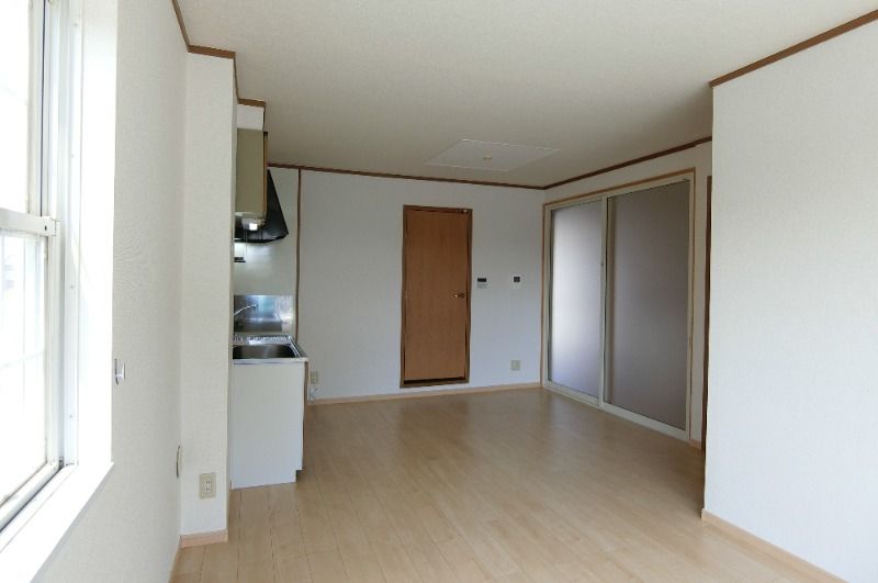 �y�����E���r���O�z�@