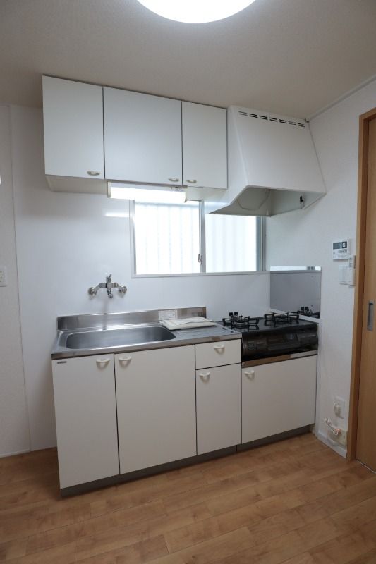 �y�L�b�`���z�@