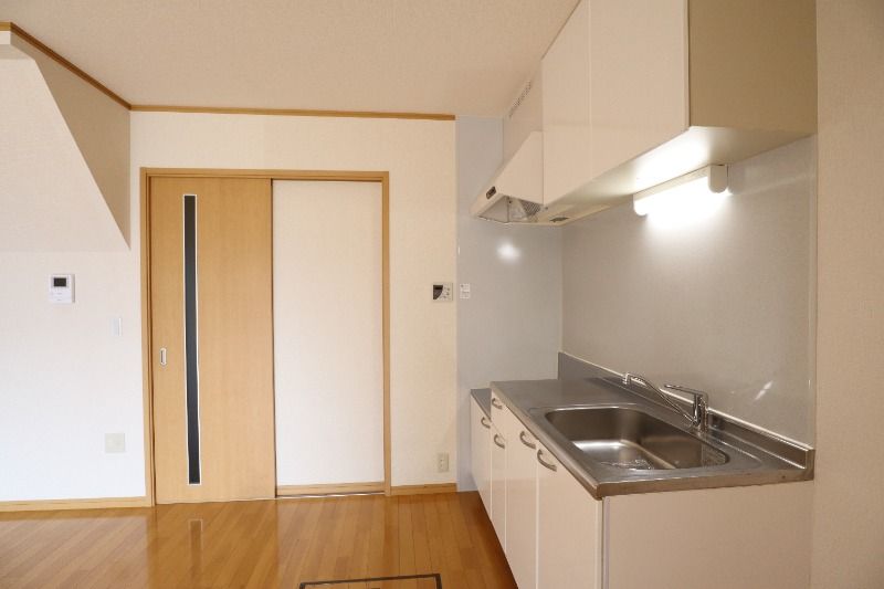 �y�L�b�`���z�@