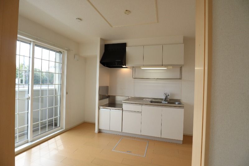 �y�L�b�`���z�@