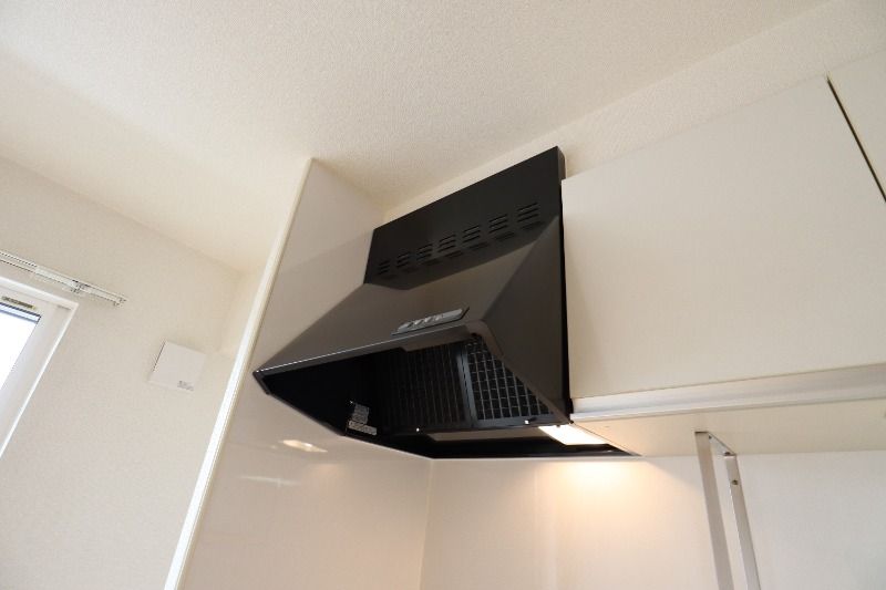 �y���̑��ݔ��z�@�L�b�`�����C��