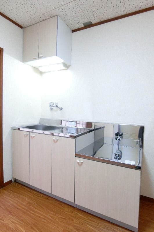 �y�L�b�`���z�@