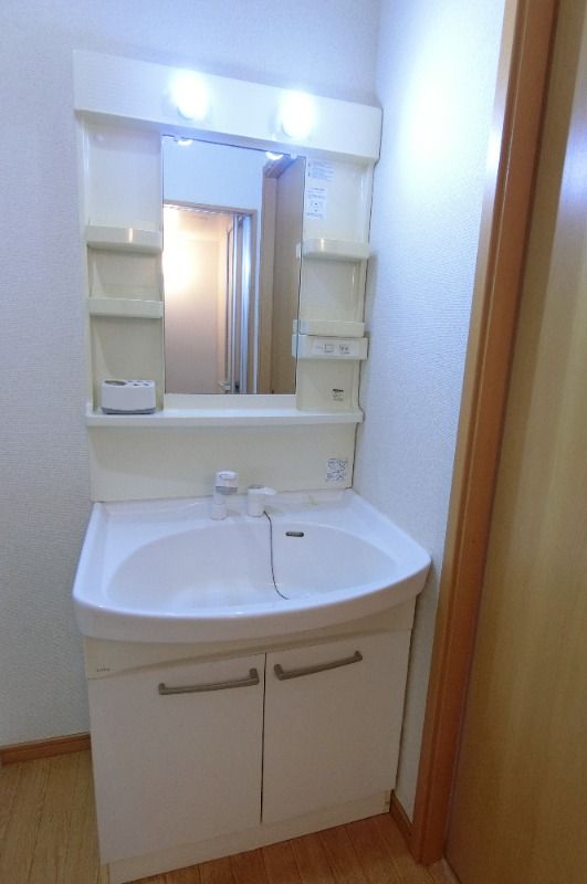 �y���ʏ��z�@���^�C�v