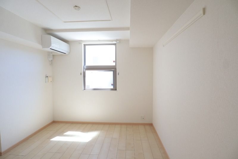 �y���̑������E�X�y�[�X�z�@