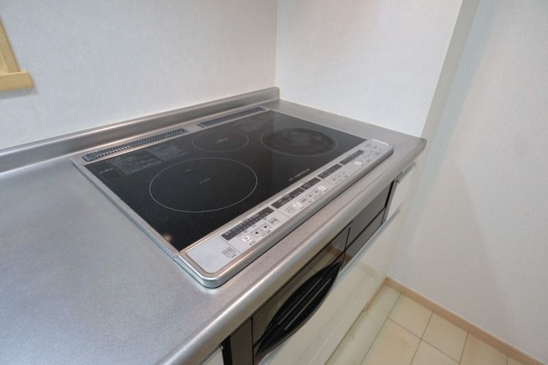 �y�L�b�`���z�@