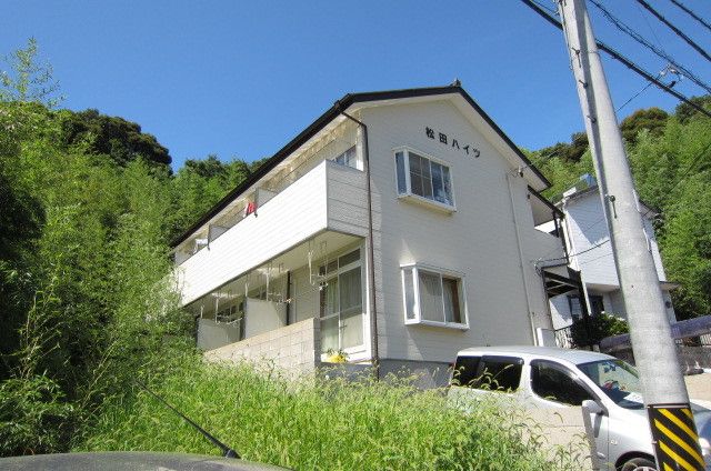 ���c�n�C�c�̊O��