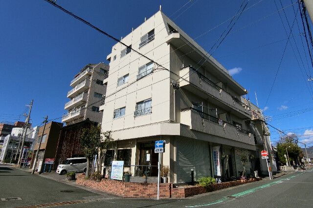 �E�F���t�@�[�_���̊O��