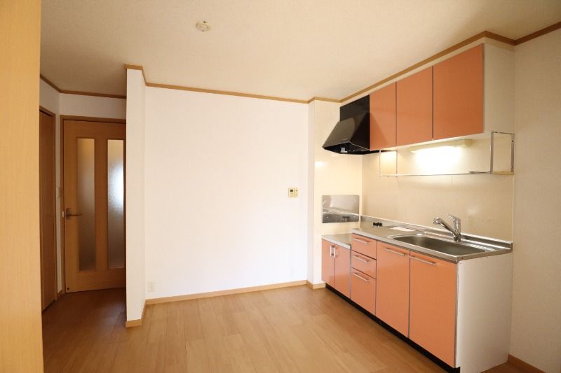 �y�����E���r���O�z�@