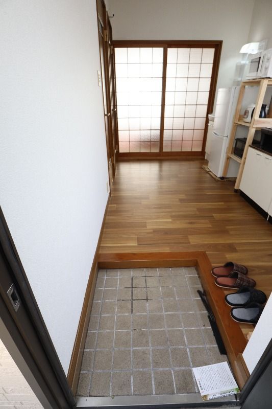 �y�����E���r���O�z�@