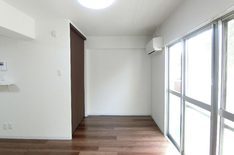 �y���̑������E�X�y�[�X�z�@