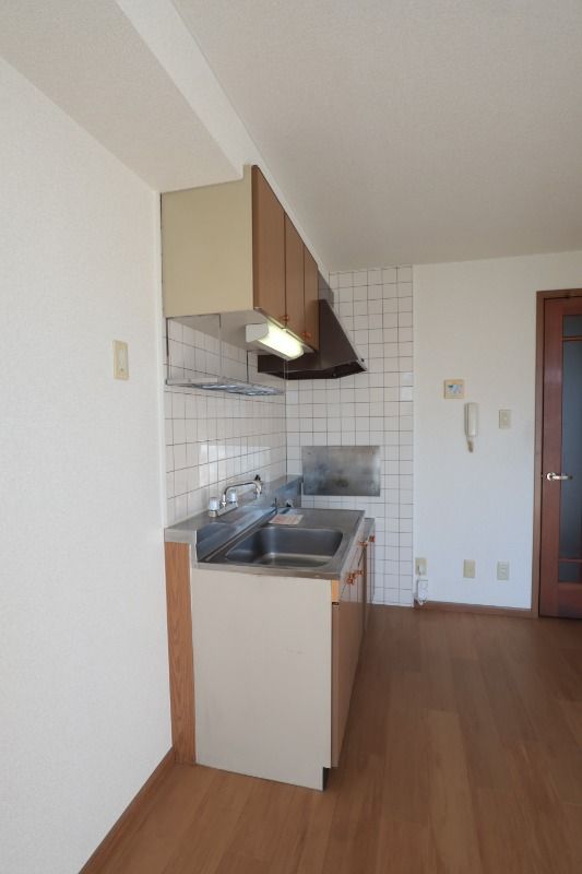 �y�L�b�`���z�@