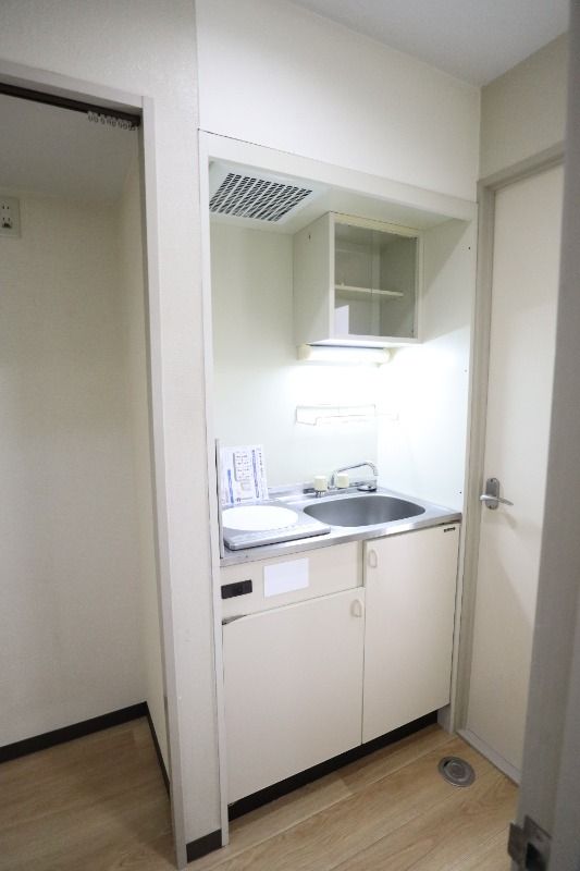 �y�L�b�`���z�@