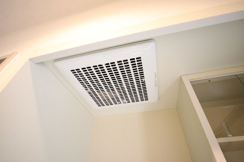 �y���̑��ݔ��z�@�L�b�`�����C��