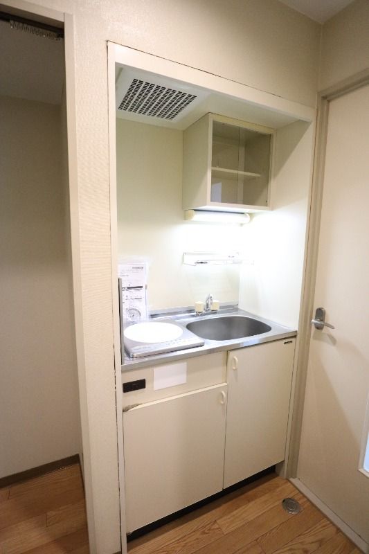 �y�L�b�`���z�@