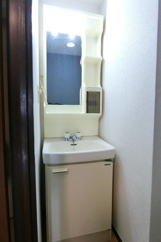 �y���ʏ��z�@