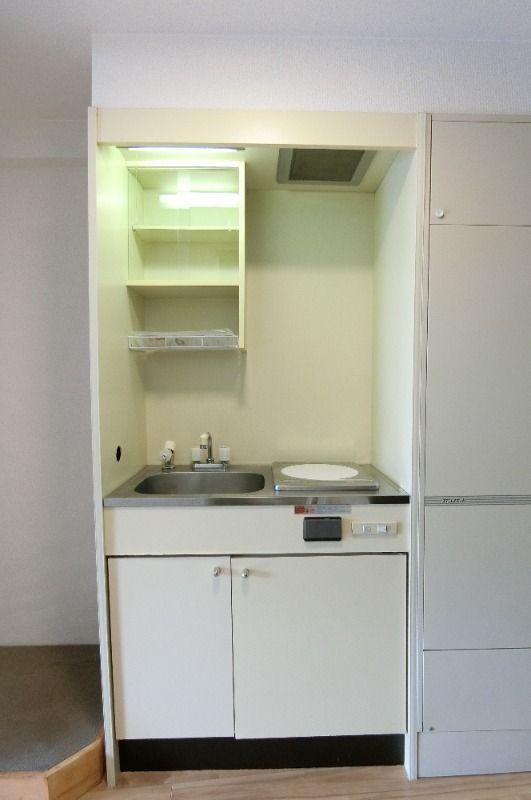 �y�L�b�`���z�@