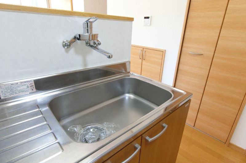 �y�L�b�`���z�@