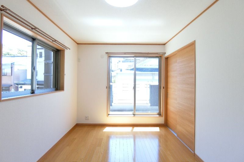 �y���̑������E�X�y�[�X�z�@