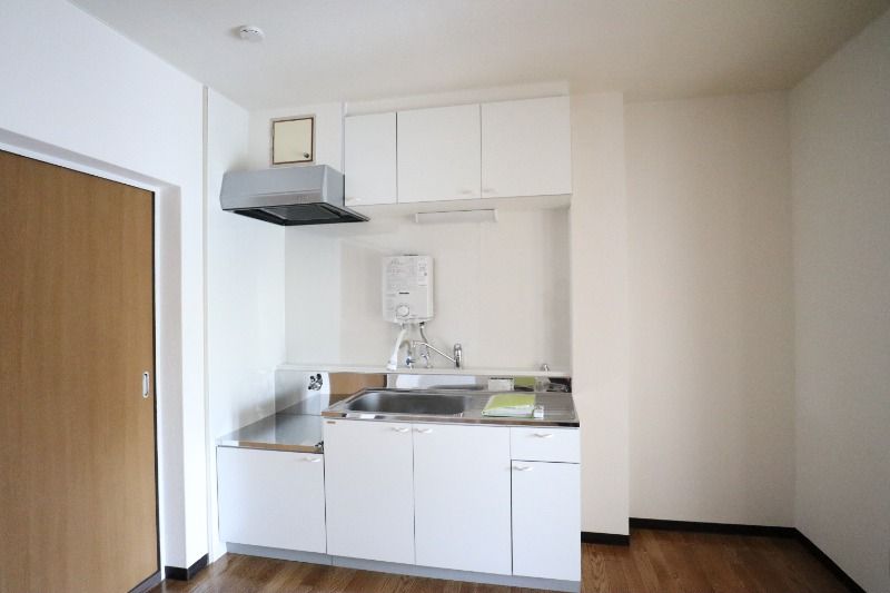 �y�L�b�`���z�@