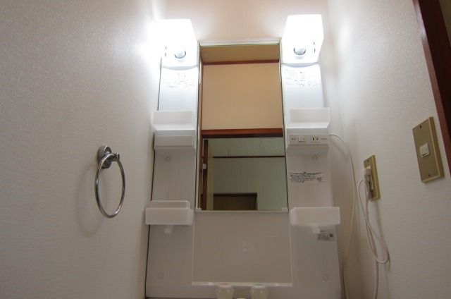 �y���ʏ��z�@���^�C�v