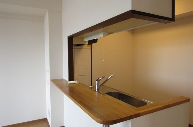 �y�L�b�`���z�@