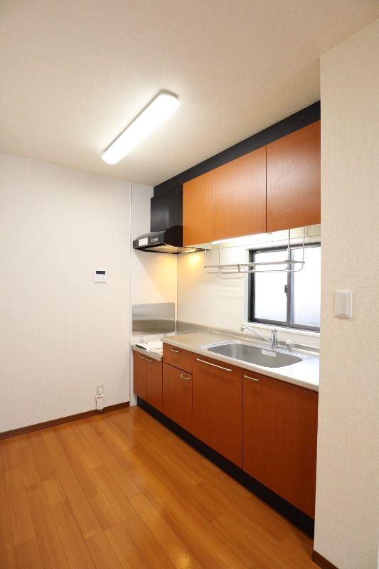 �y�L�b�`���z�@