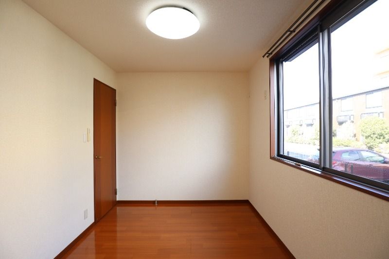 �y���̑������E�X�y�[�X�z�@