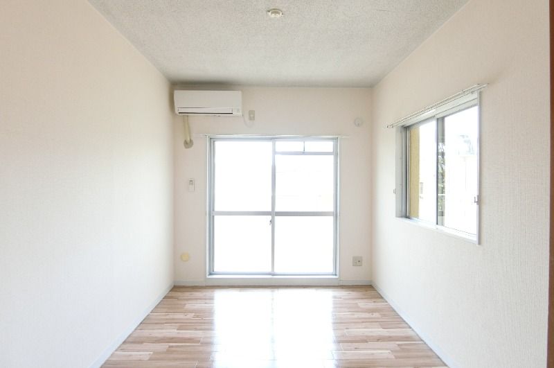 �y���̑������E�X�y�[�X�z�@