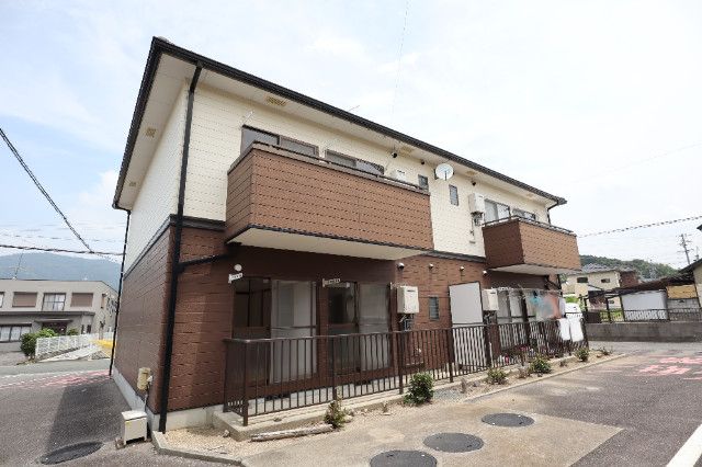 �T���n�C�c�� A�̊O��