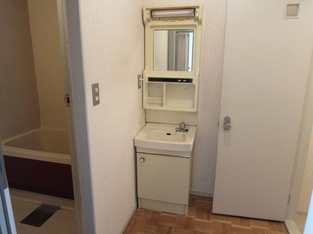 �y���ʏ��z�@