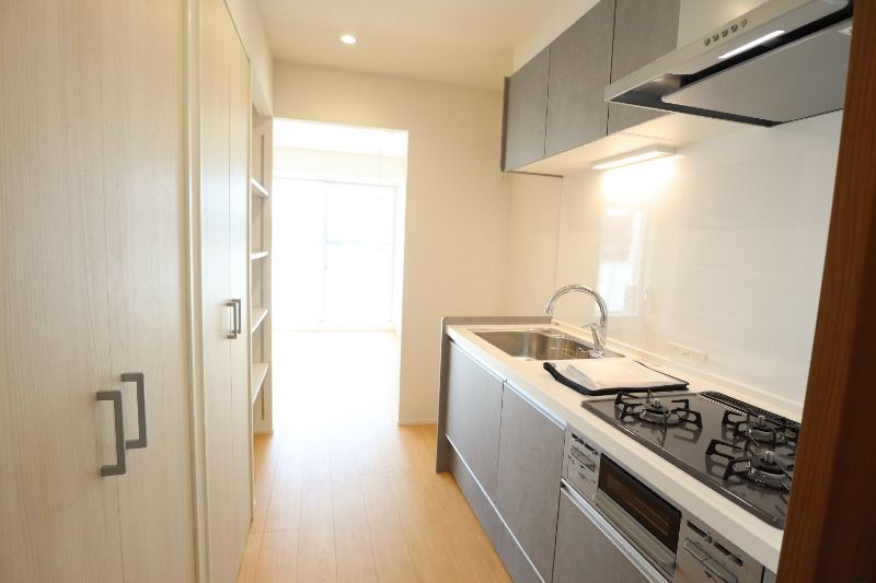 �y�L�b�`���z�@