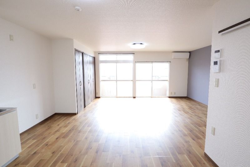 �y���ԁE���r���O�z�@���^�C�v