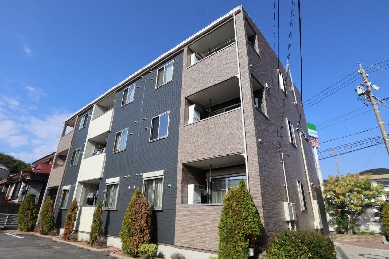 �}�W�F�X�^����̌����O��