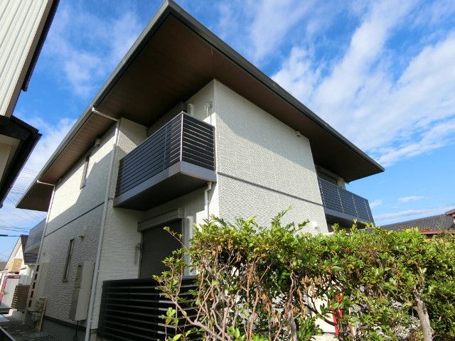 �o�[�����b�N�̌����O��