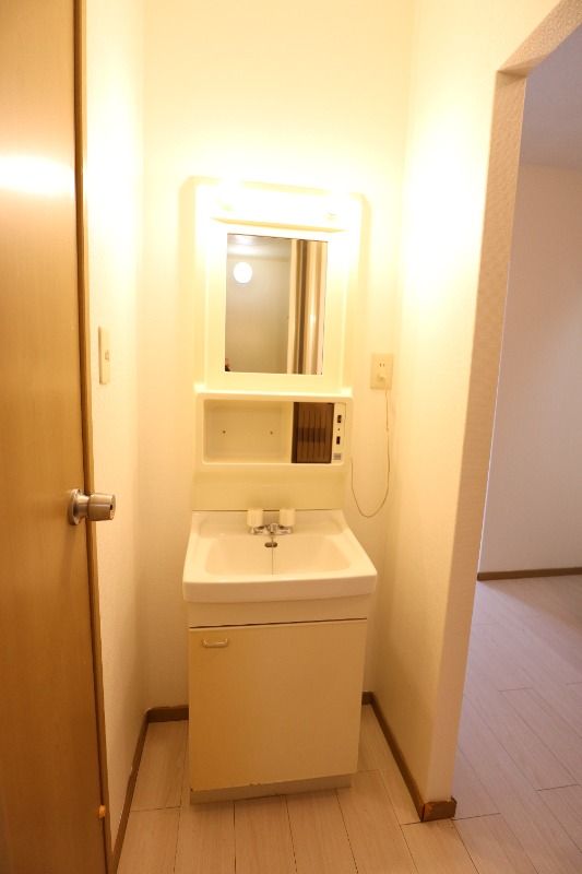 �y���ʏ��z�@